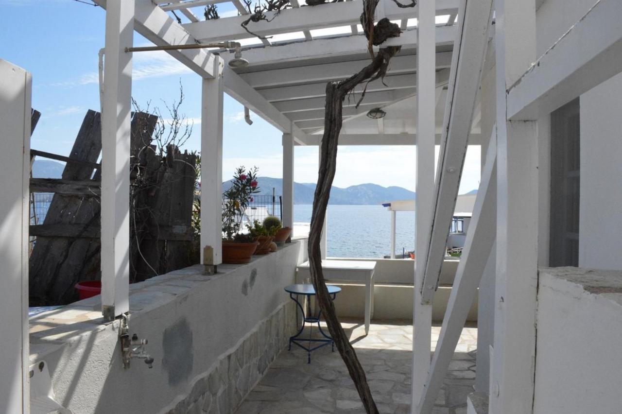 Вилла Thalassophile Eco House Plaka  Экстерьер фото