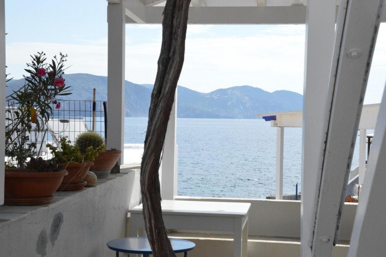 Вилла Thalassophile Eco House Plaka  Экстерьер фото